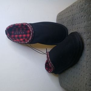 Walter Guess Black & Red Mens slip on Brand new